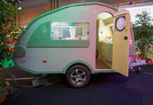 Karavan z 200 000 kostiček Lega