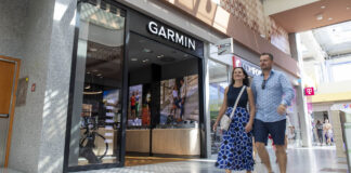 Jediná na Moravě. Garmin otevřel značkovou prodejnu v Brně, kde si celý sortiment osaháte naživo